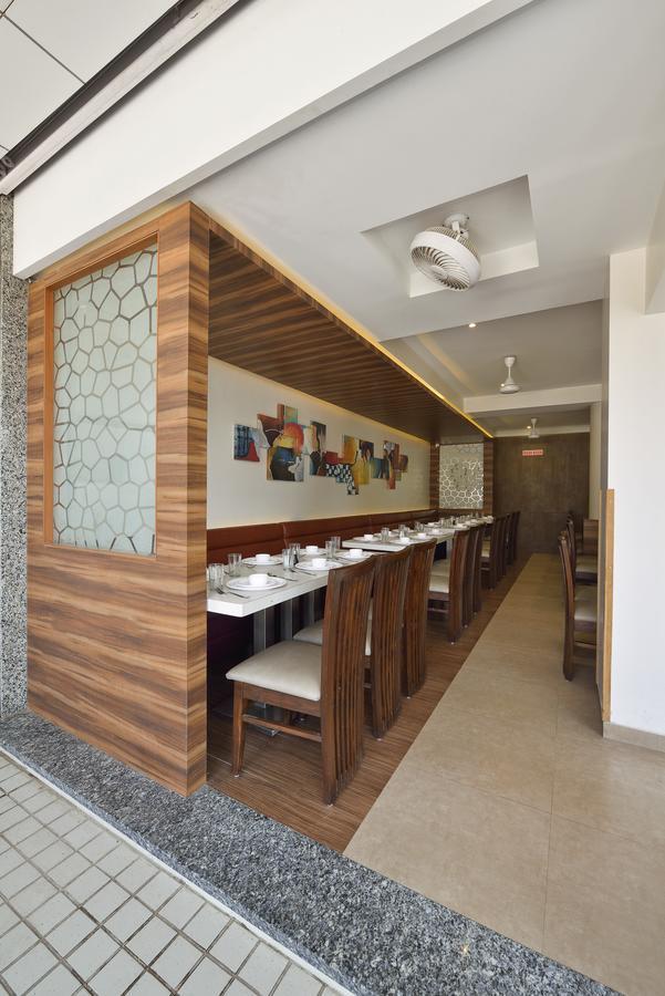 The Eastern Hotel Ankleshwar Экстерьер фото